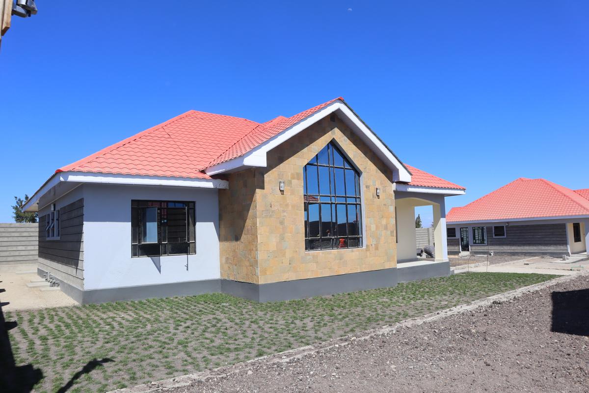 3 Bed House with En Suite at Acacia - 3