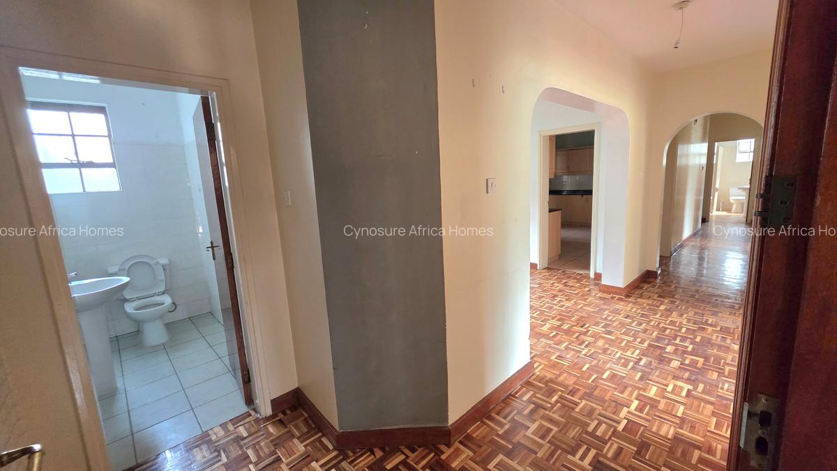 3 Bed Apartment with En Suite at Lavington - 2