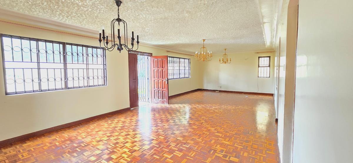 4 Bed Townhouse with En Suite at James Gichuru - 18