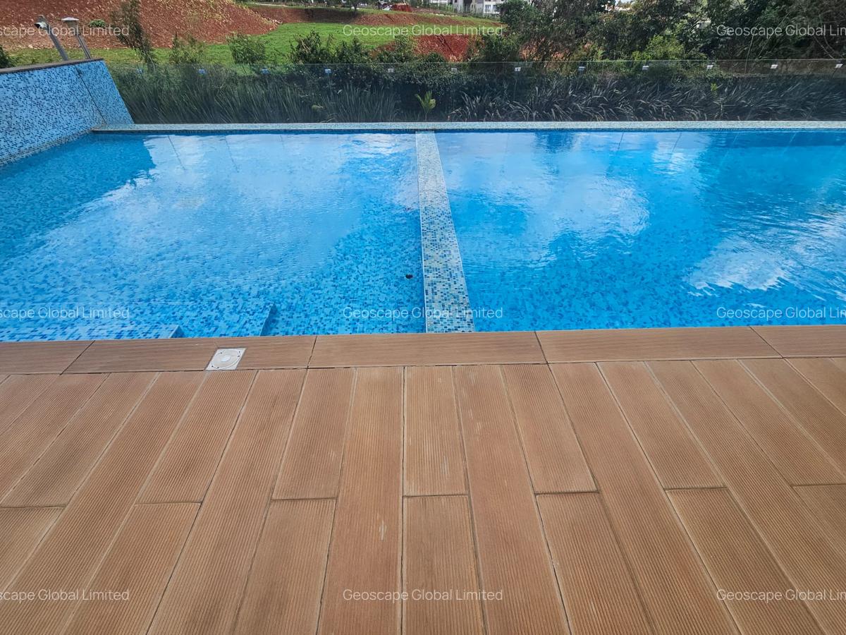 Furnished 3 Bed Apartment with En Suite in Rosslyn - 1