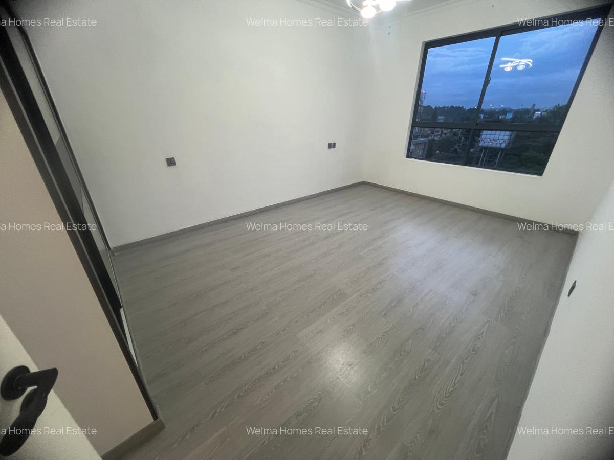 2 Bed Apartment with En Suite in Lavington - 5