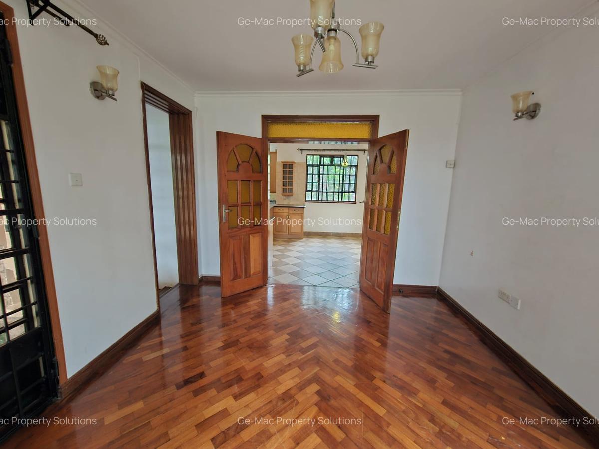 4 Bed House with En Suite in Runda - 10