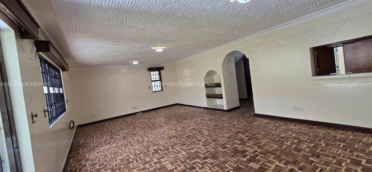 5 Bed Townhouse with En Suite at Lavington Green - 11