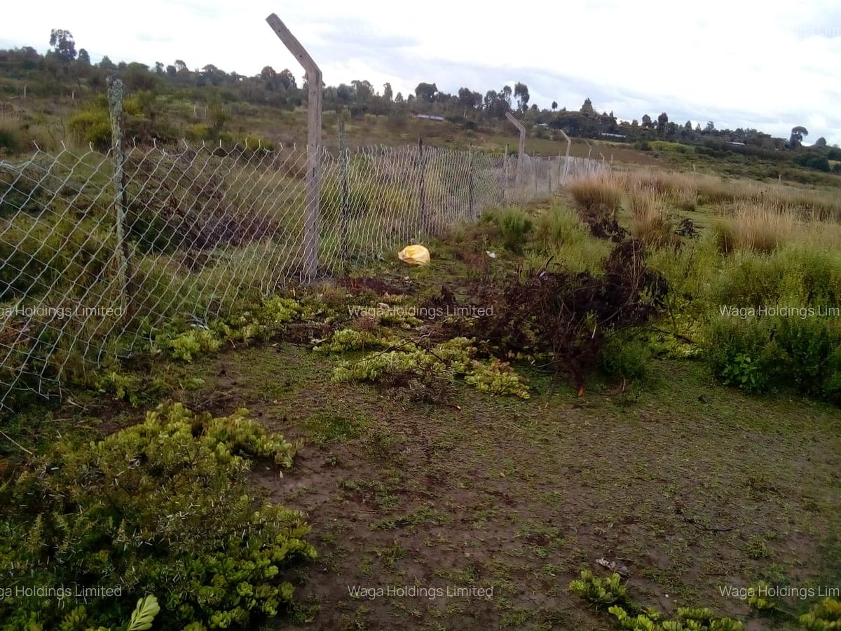 10 ac Land at Naromoru - Munyu - 1