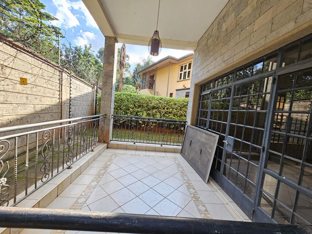 5 Bed House with En Suite in Spring Valley - 19