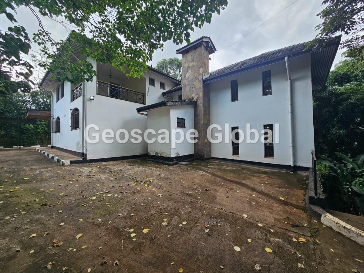 7 Bed House with En Suite in Kitisuru - 12