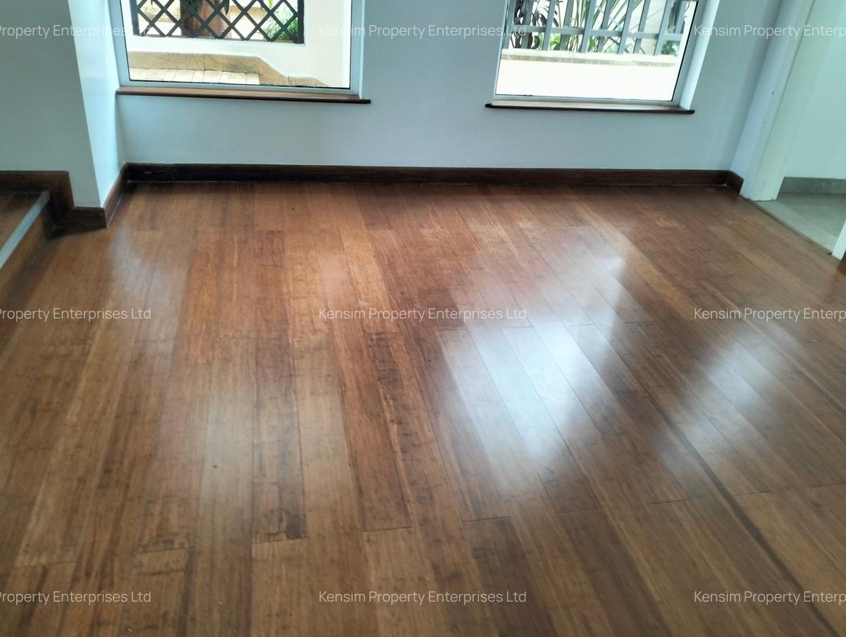 4 Bed Townhouse with En Suite in Lavington - 7