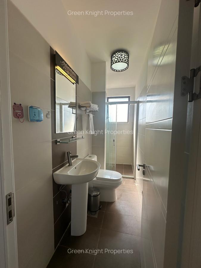 Serviced 3 Bed Apartment with En Suite in Kilimani - 14