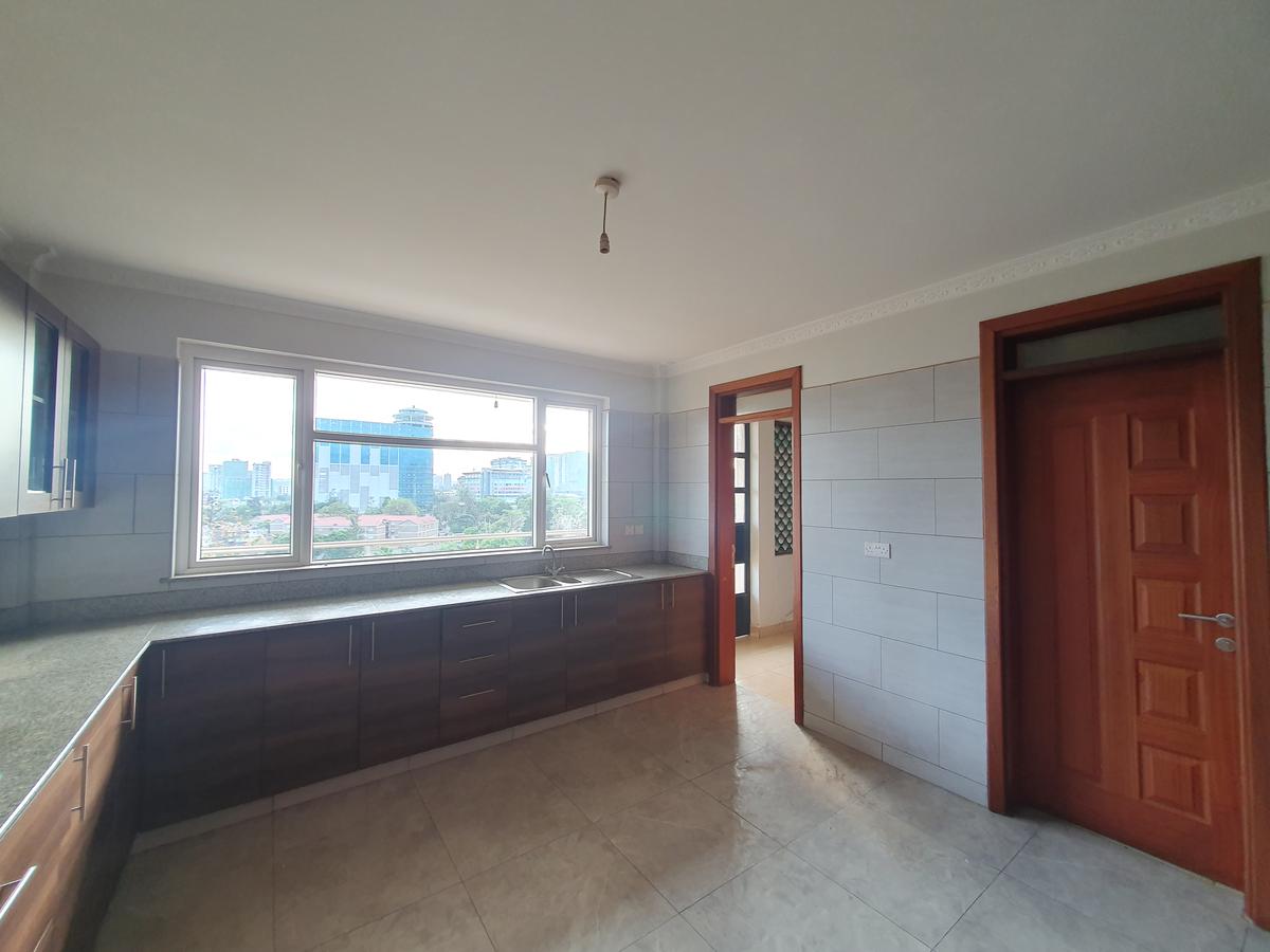 4 Bed Apartment with En Suite at Githuri Rd - 8