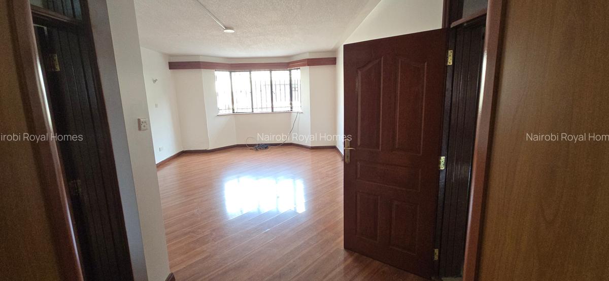 5 Bed Townhouse with En Suite at Grevillea Grove - 12