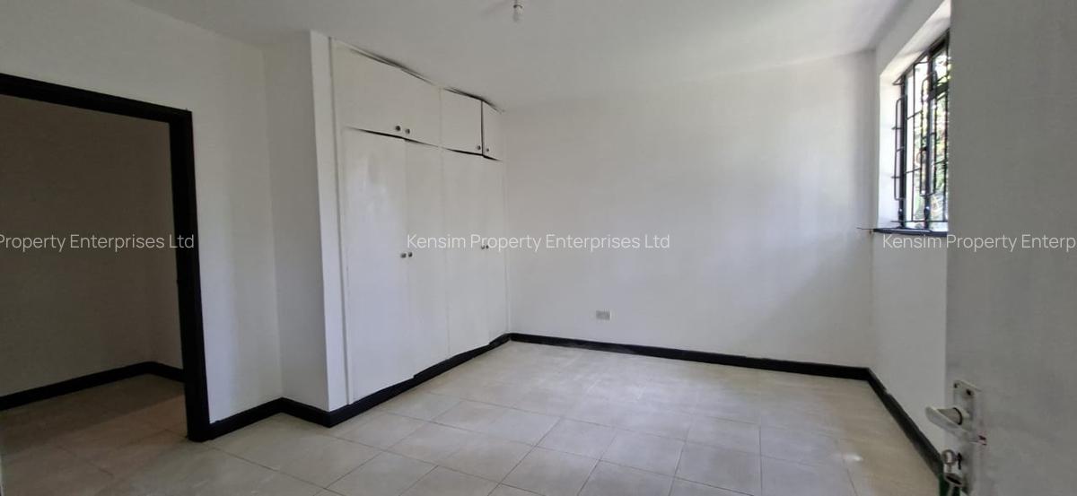 4 Bed Townhouse with En Suite in Lavington - 13