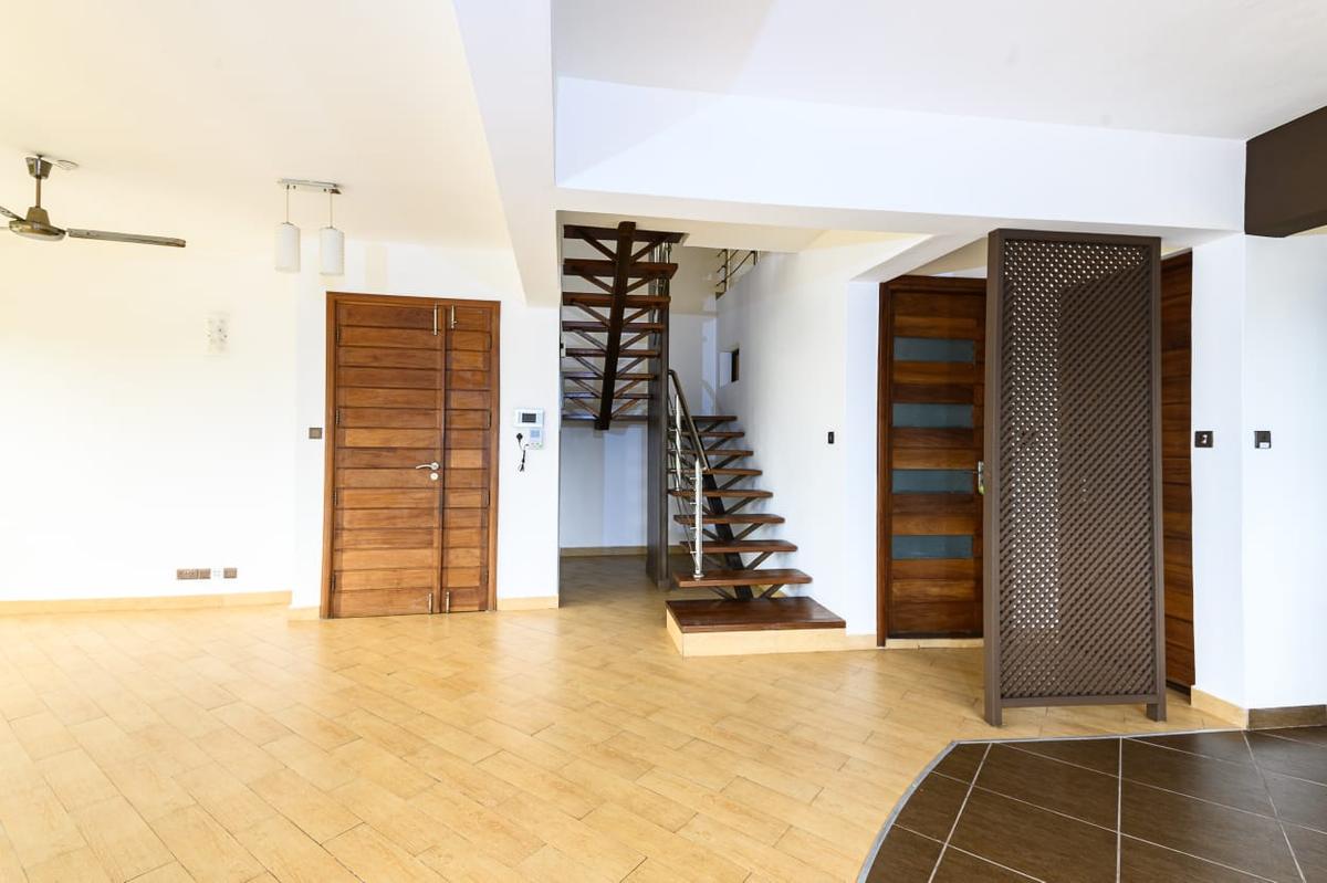 4 Bed Apartment with En Suite in Nyali Area - 6