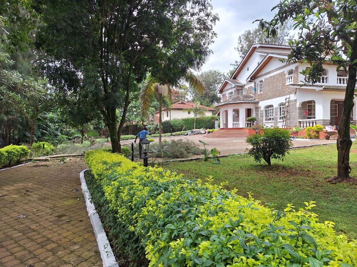 5 Bed House with En Suite in Runda - 3