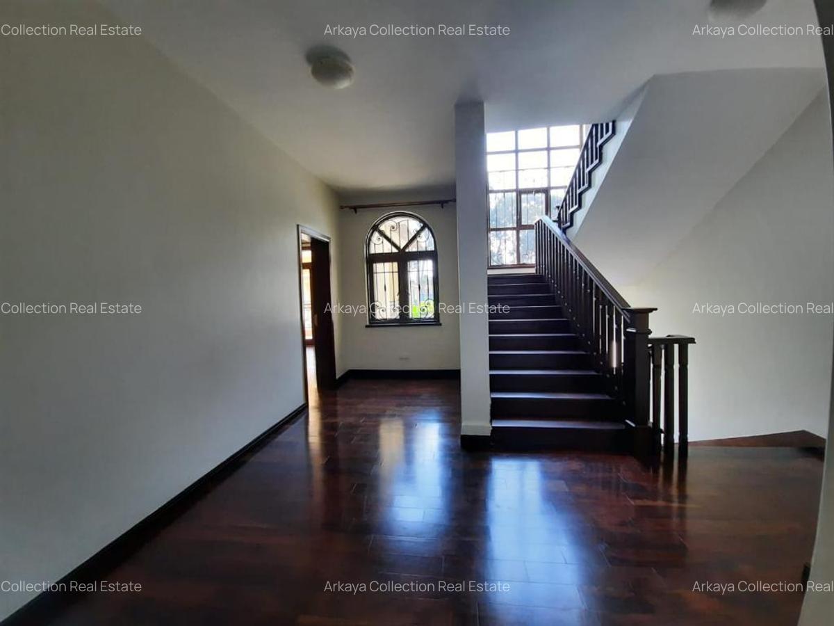 5 Bed Townhouse in Lavington - 8