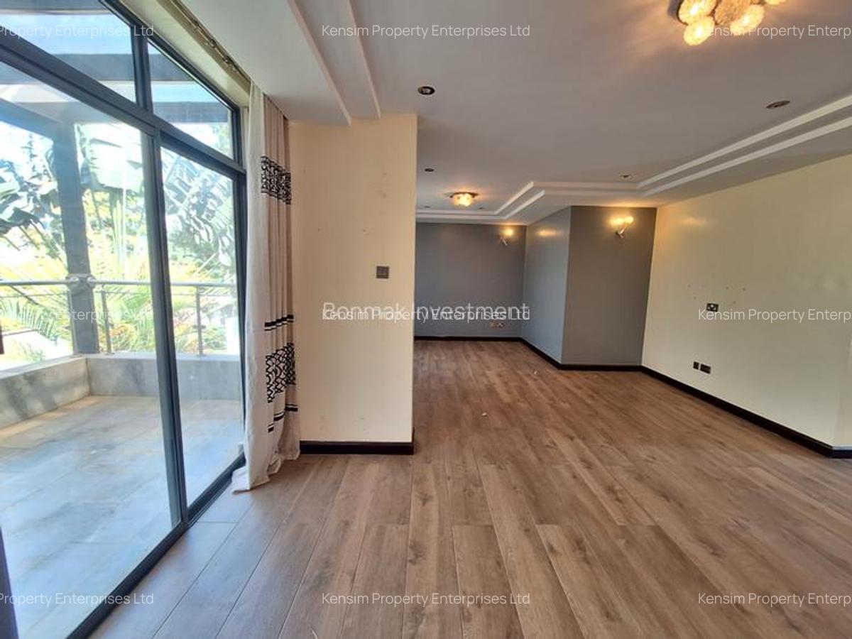 5 Bed Townhouse with En Suite in Lavington - 7