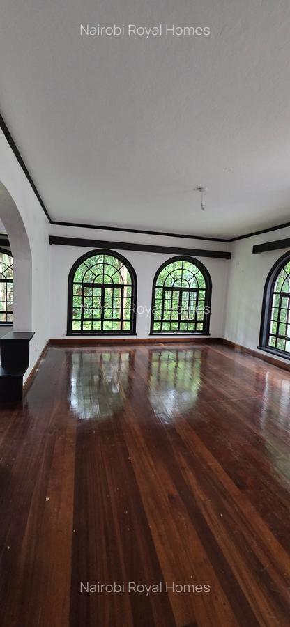 4 Bed Townhouse with En Suite at Riverside Drive - 17