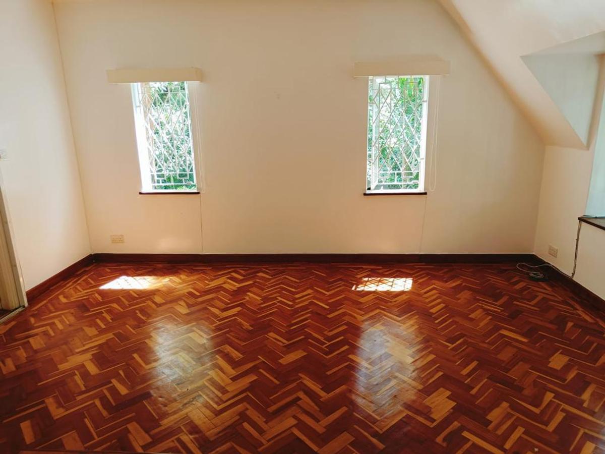 4 Bed House with En Suite in Muthaiga - 17