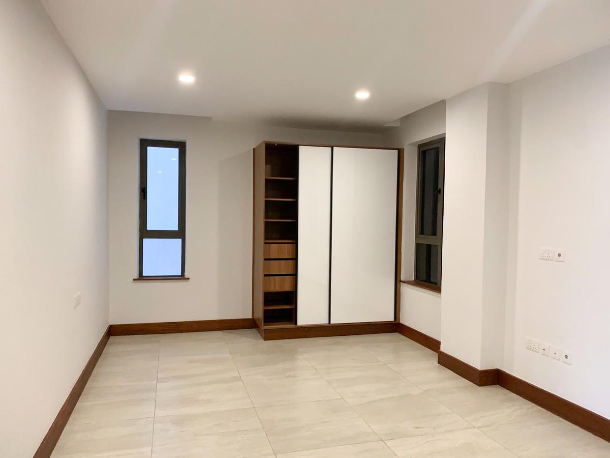 3 Bed Apartment with En Suite in Westlands Area - 9