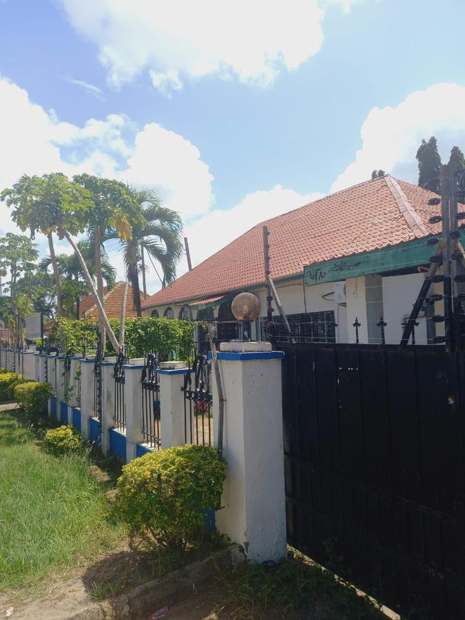 Commercial Property with Fibre Internet in Kizingo - 2