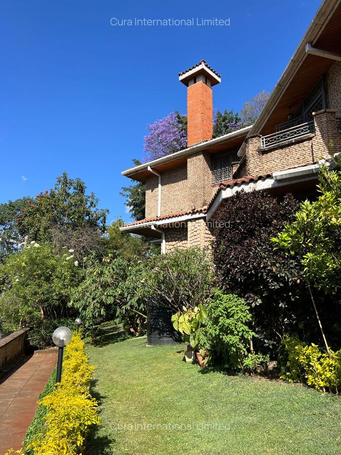 5 Bed House with En Suite in Westlands Area - 4
