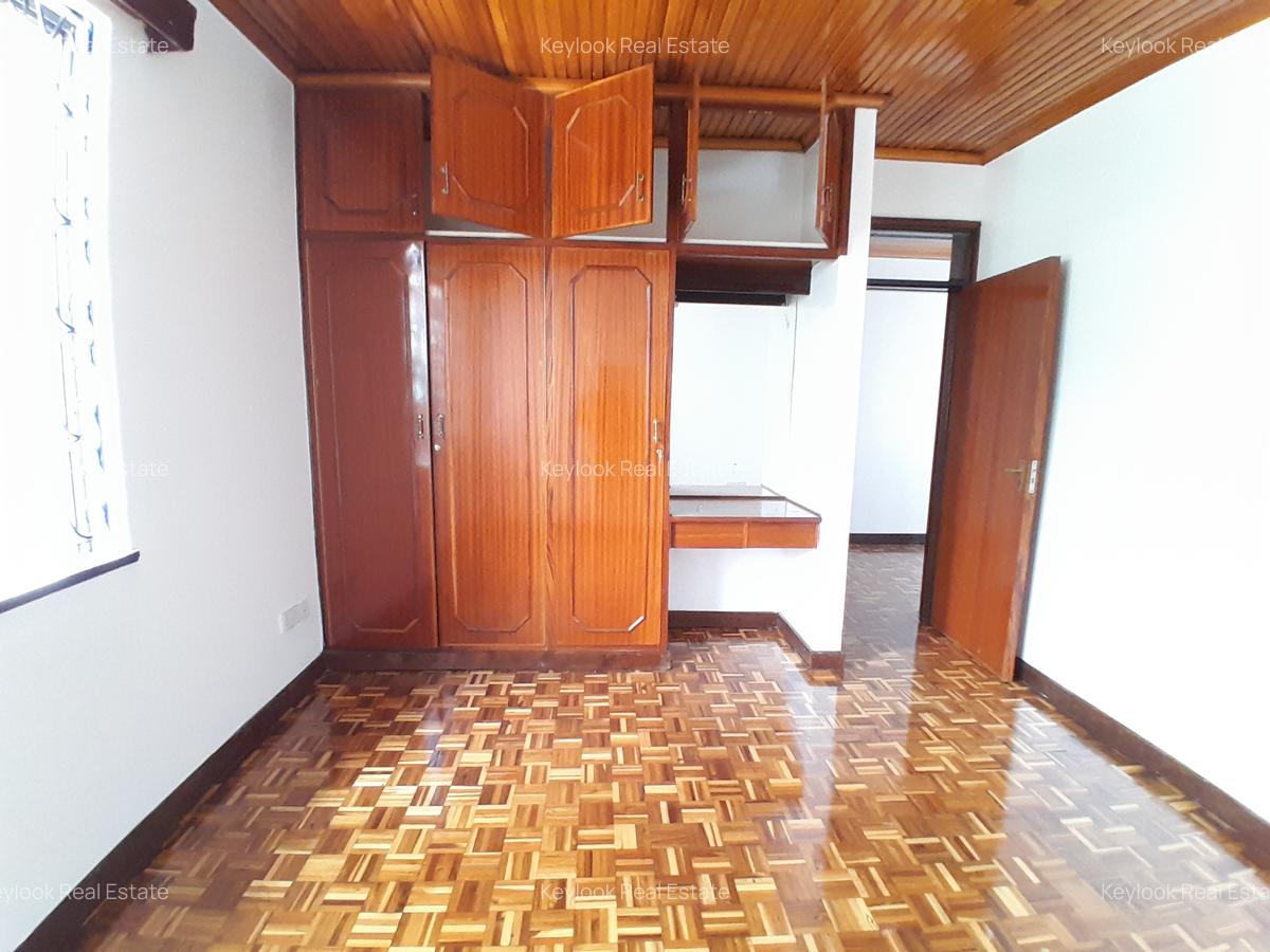 5 Bed Townhouse with En Suite at Elegeyo Marakwet Road - 4