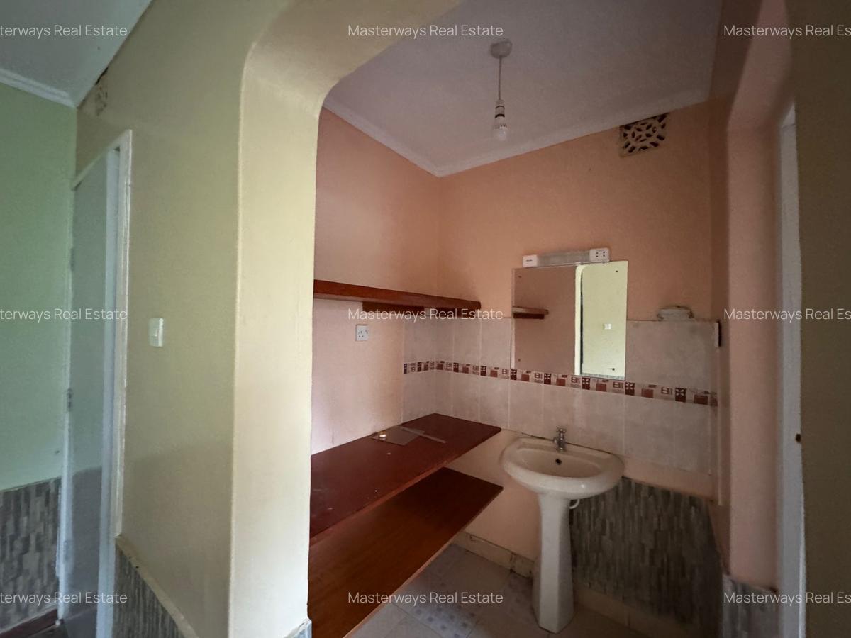 4 Bed House with En Suite in Utawala - 11