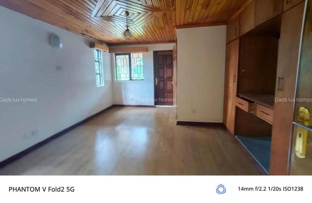 5 Bed Villa with En Suite at Runda - 6