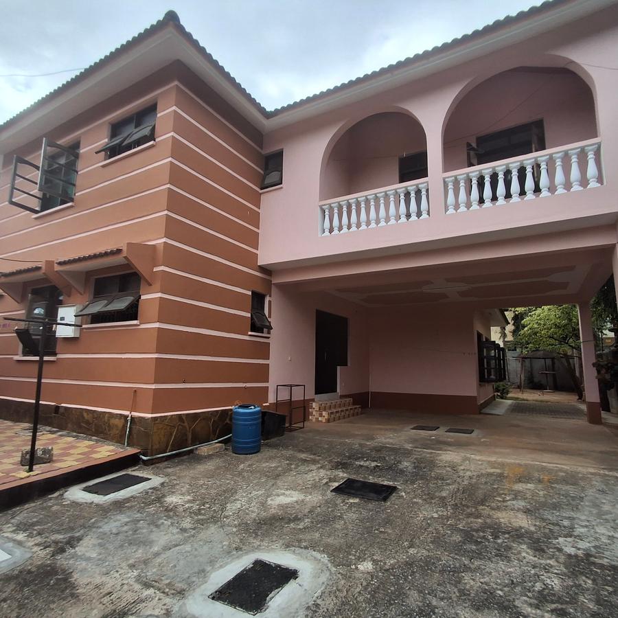 5 Bed House with En Suite at Nyali Mombasa - 2