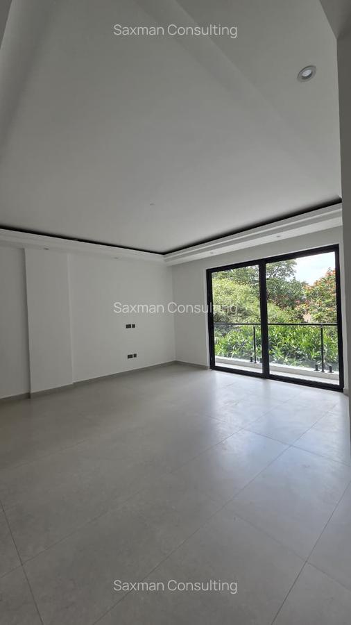 2 Bed Apartment with En Suite in Westlands Area - 1