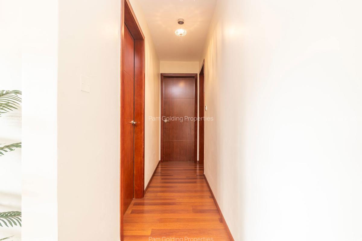 3 Bed Apartment with En Suite at 6Th Parklands Avenue - 8