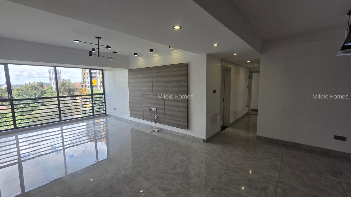Serviced 3 Bed Apartment with En Suite in Kilimani - 2