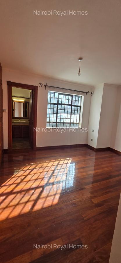 5 Bed Townhouse with En Suite at Peponi Road - 14