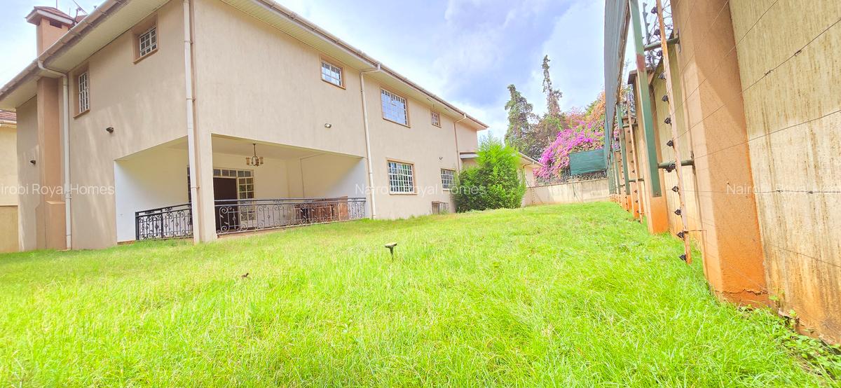 4 Bed Townhouse with En Suite at Lavington Apple Cross - 3
