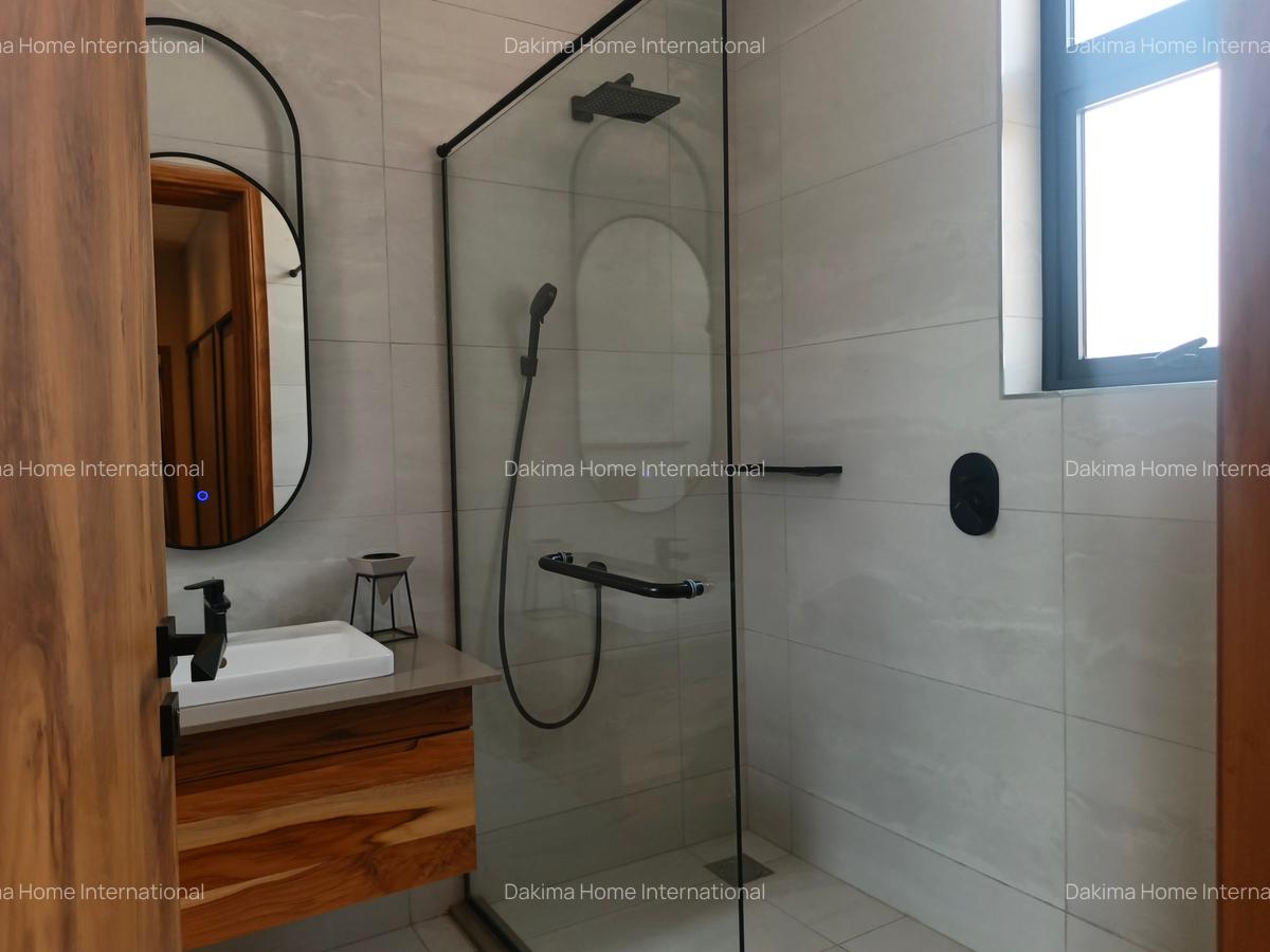 4 Bed Townhouse with En Suite in Loresho - 17