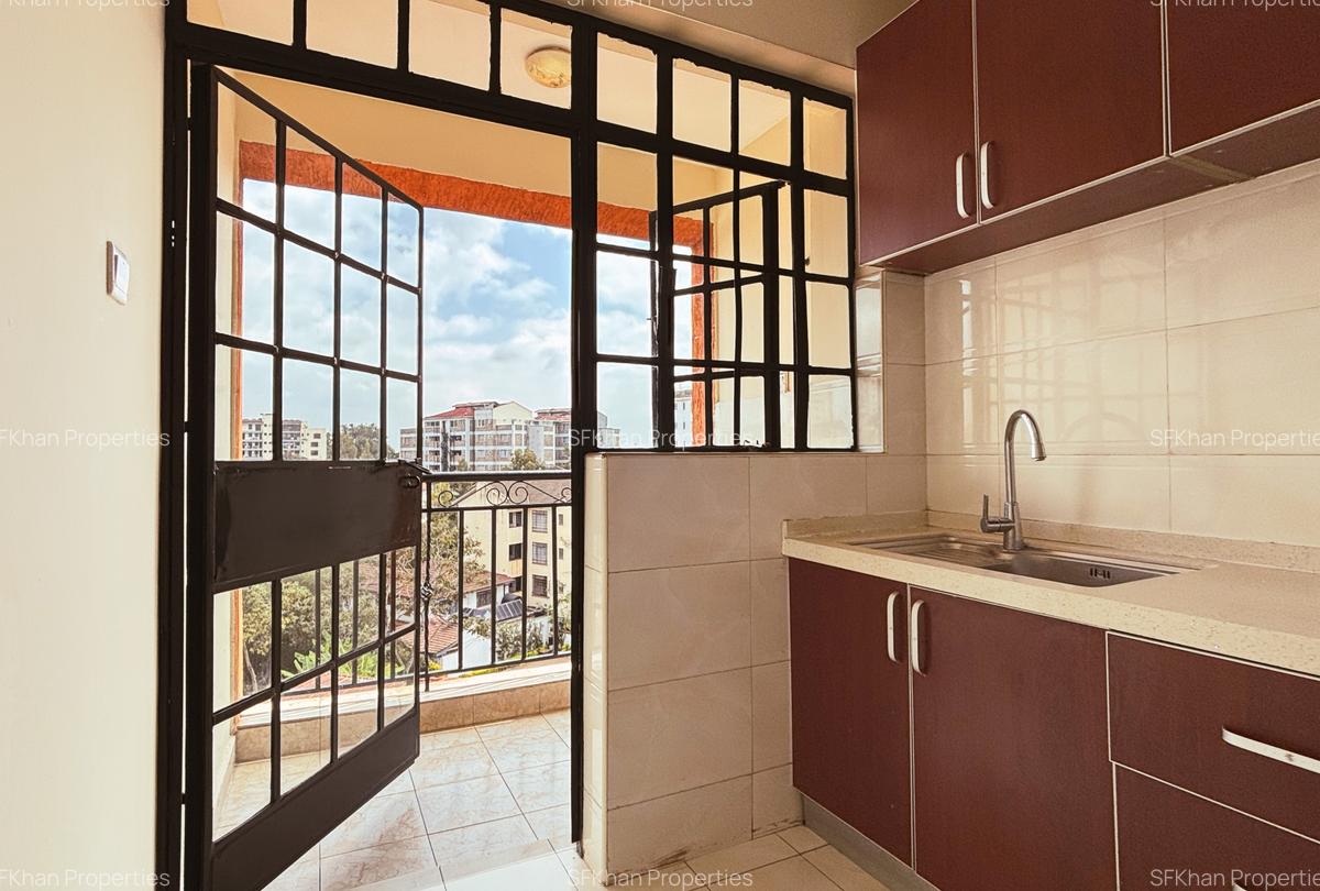 2 Bed Apartment with En Suite at Hendred Avenue - 8