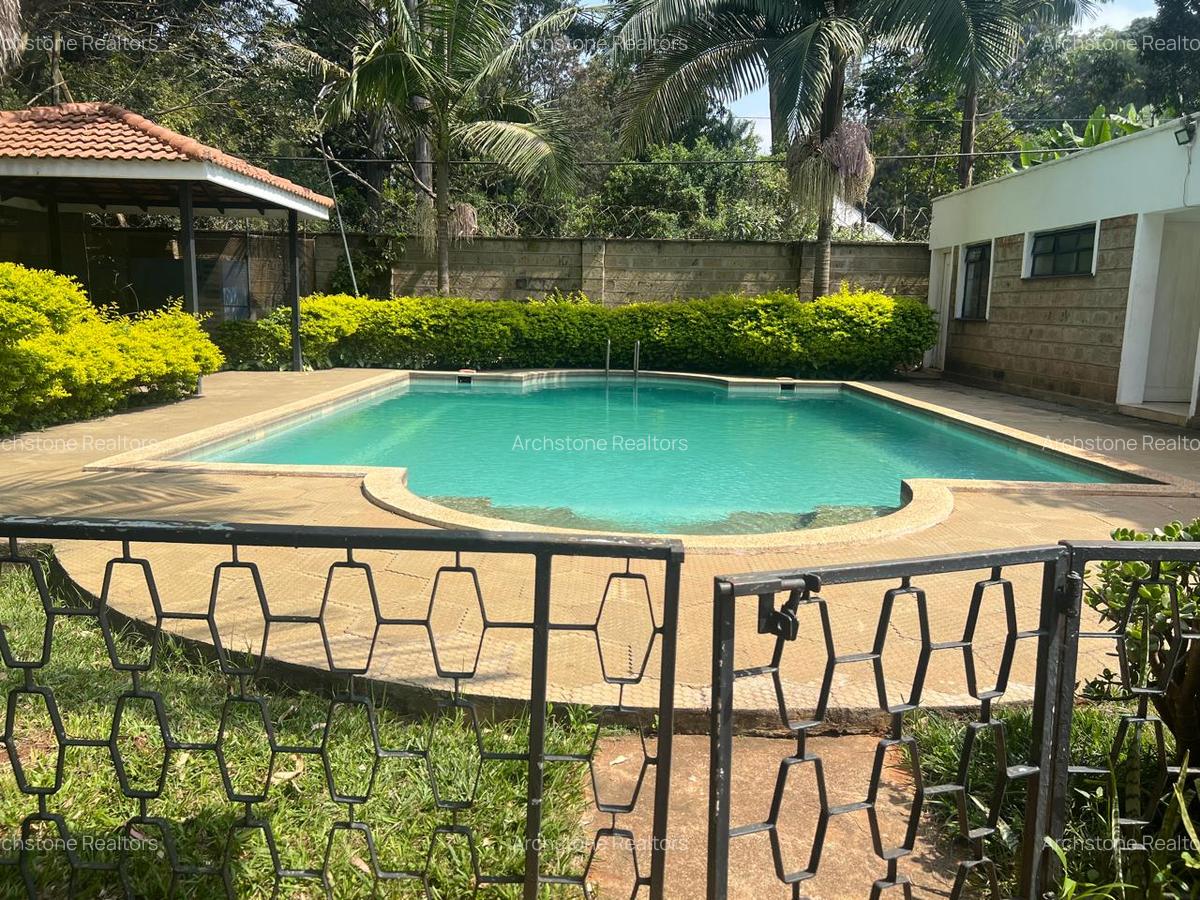 5 Bed Townhouse with En Suite in Spring Valley - 9