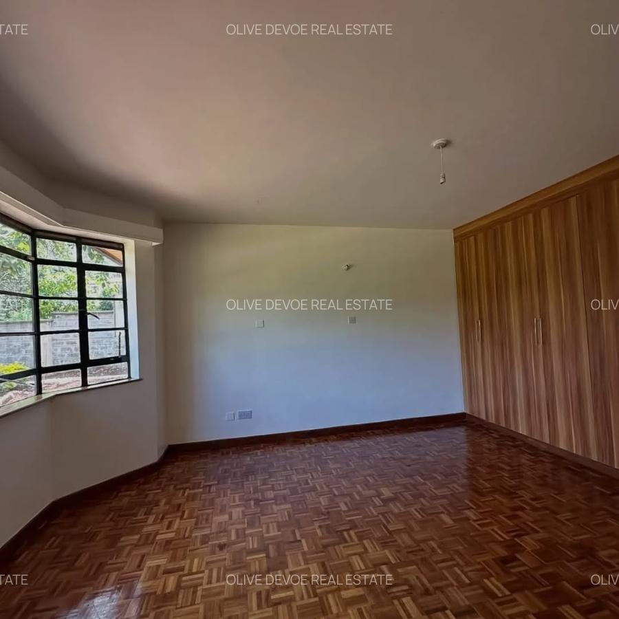 5 Bed House with En Suite in Karen - 3