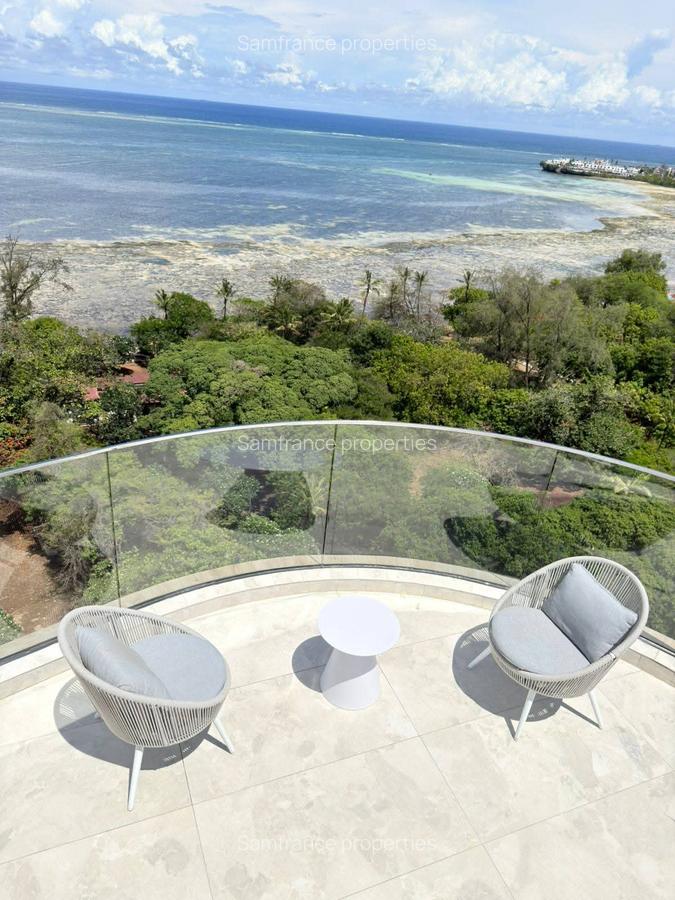 Serviced 2 Bed Apartment with En Suite at Baobab Road - 3