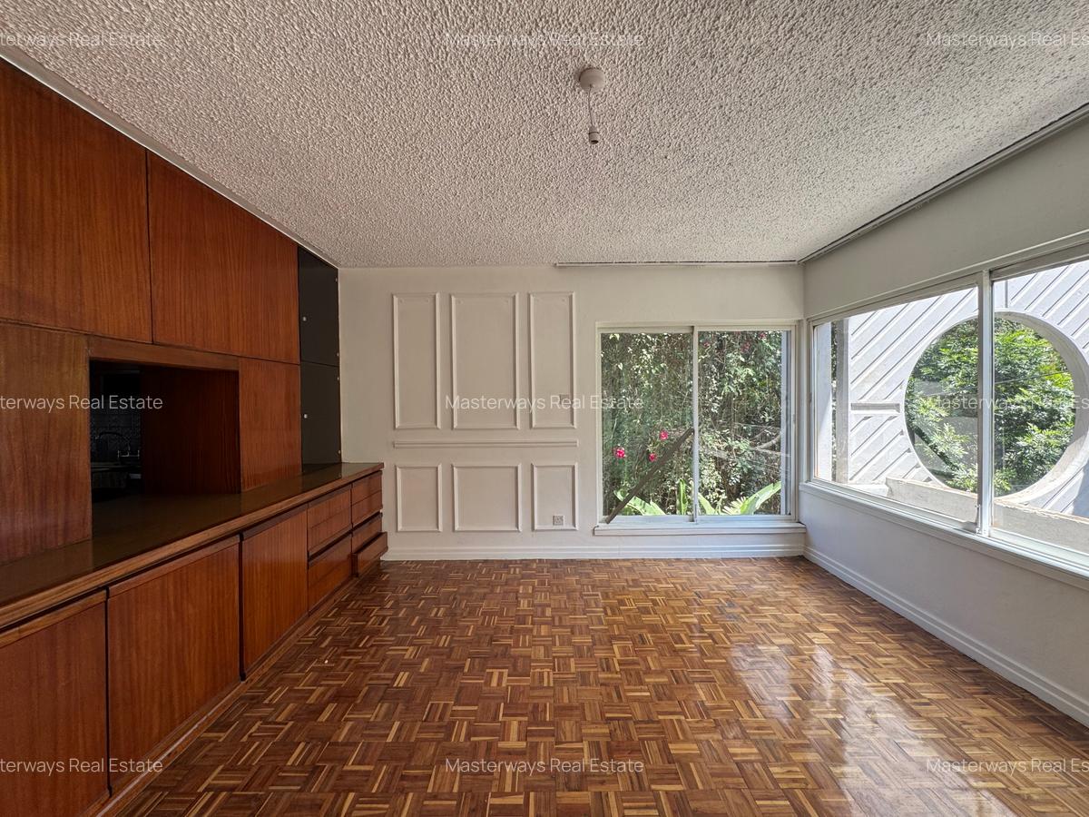 3 Bed Townhouse with En Suite in Lavington - 13