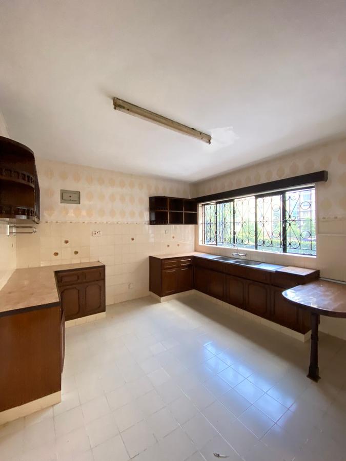 3 Bed Apartment with En Suite at Kileleshwa - 3