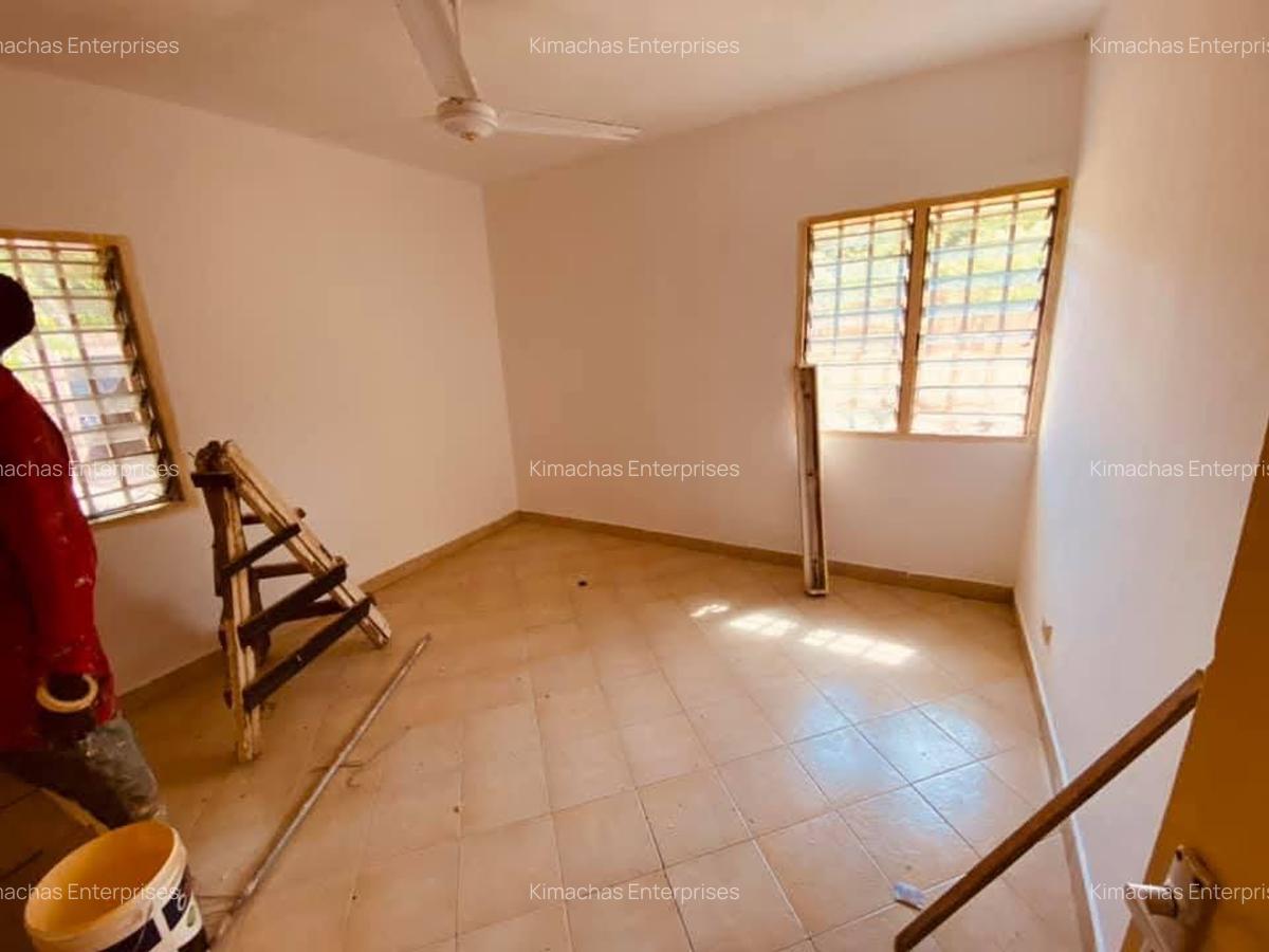 2 Bed Apartment with En Suite at 1St Avenue Nyali - 3