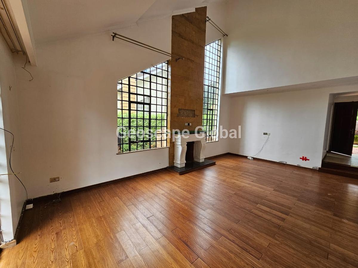 4 Bed Villa with En Suite in Kitisuru - 5