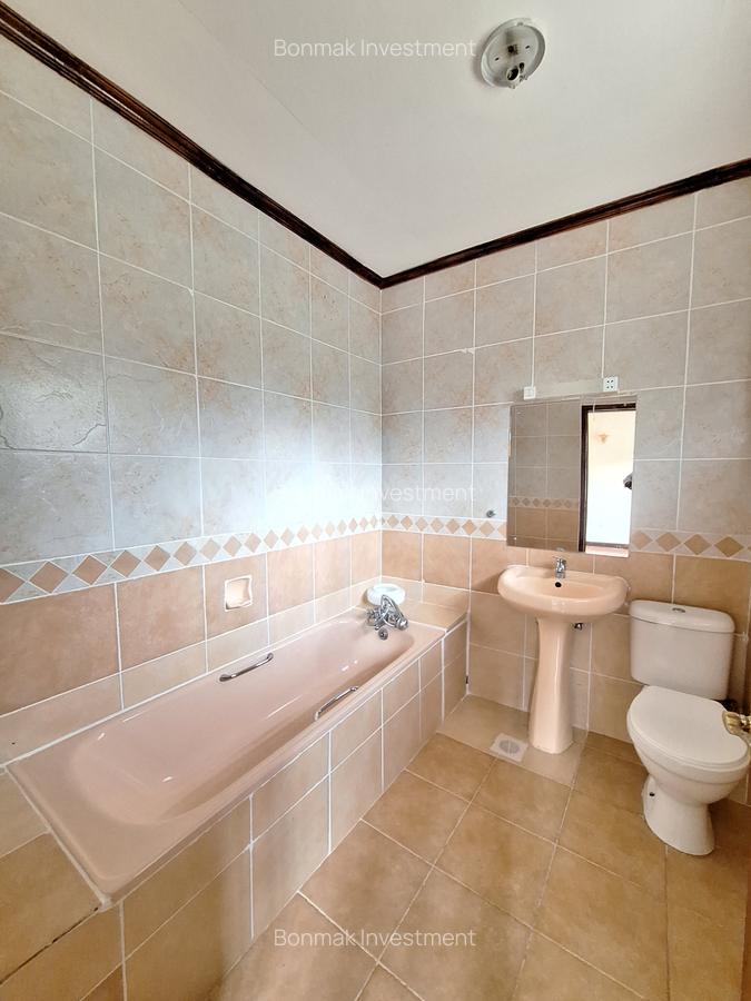 4 Bed Townhouse with En Suite at Lavington Estate - 11