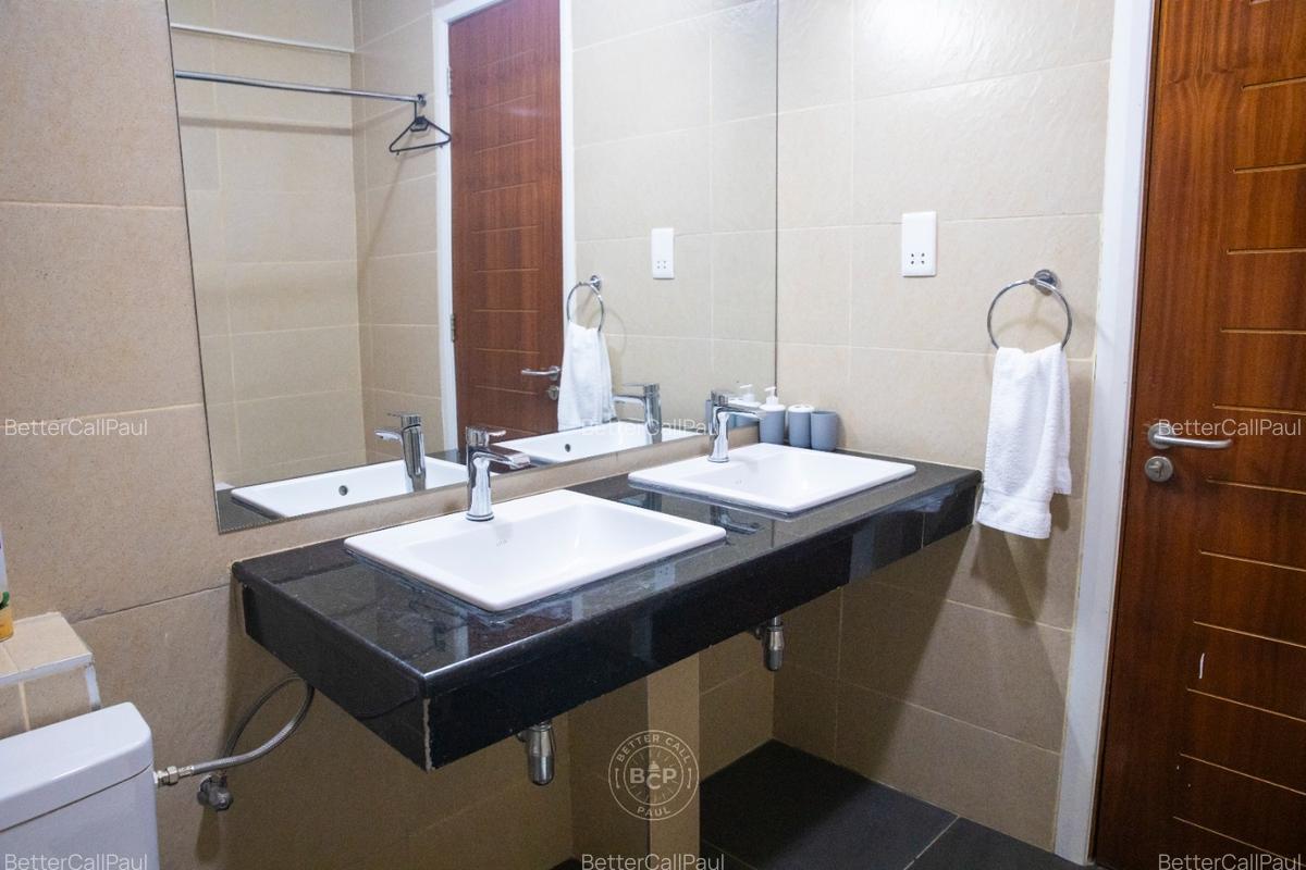 Serviced 2 Bed Apartment with En Suite at Kitale Lane - 7