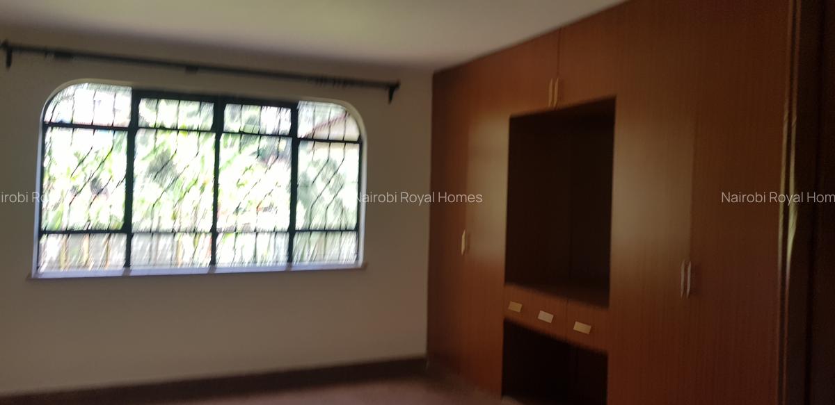 4 Bed Townhouse with En Suite at Ruaka Road - 13