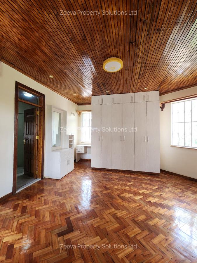 4 Bed House with En Suite in Spring Valley - 8