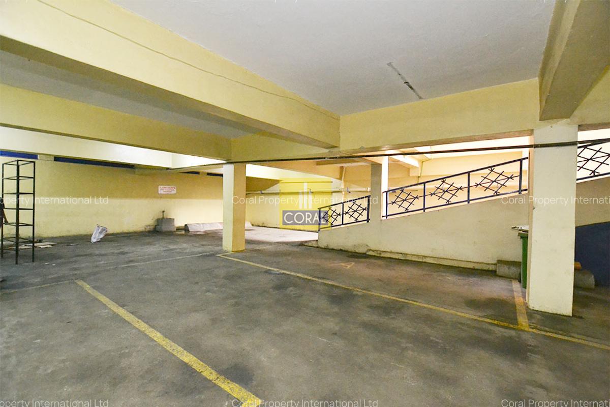 Office in Industrial Area - 5