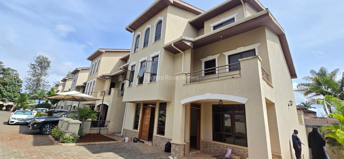 5 Bed Townhouse with En Suite at Lavington Green - 2