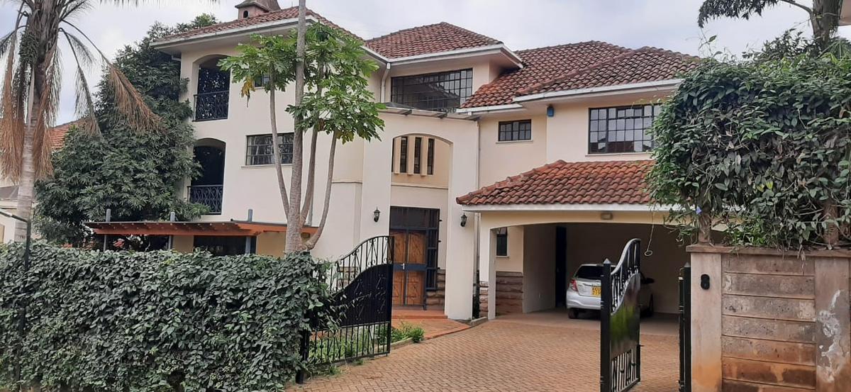 4 Bed Townhouse with En Suite at Spring Valley - 16