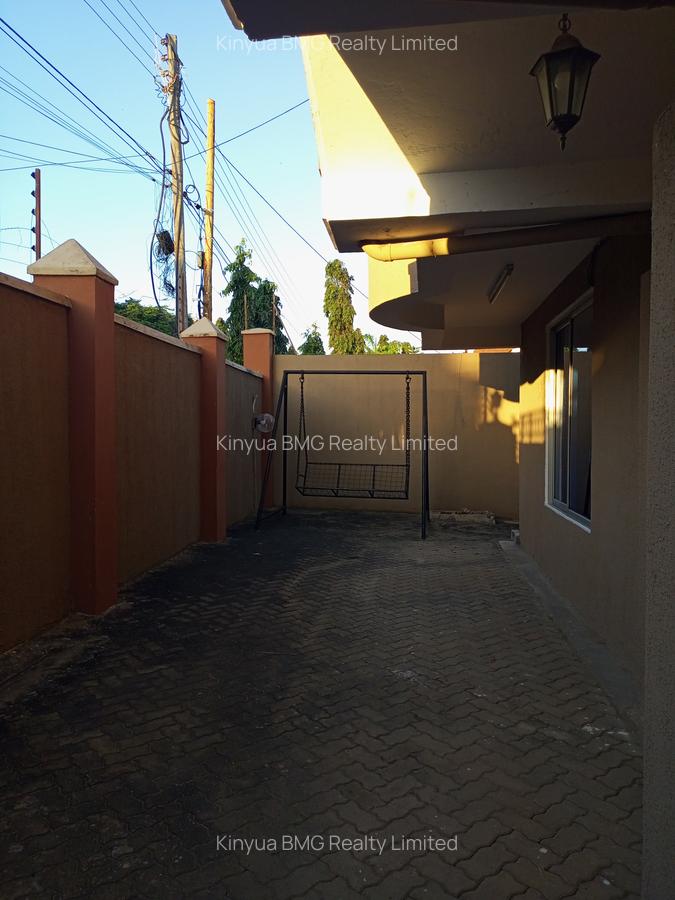 5 Bed Villa with En Suite in Nyali Area - 2